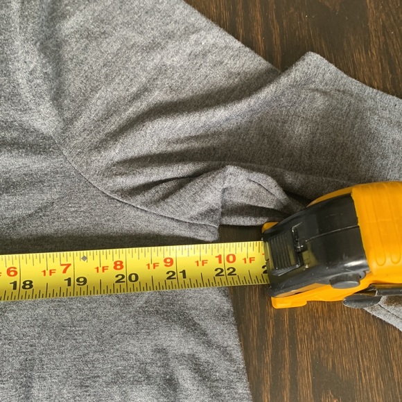 Old Navy Grey Maternity Too Size XL - Picture 4 of 7